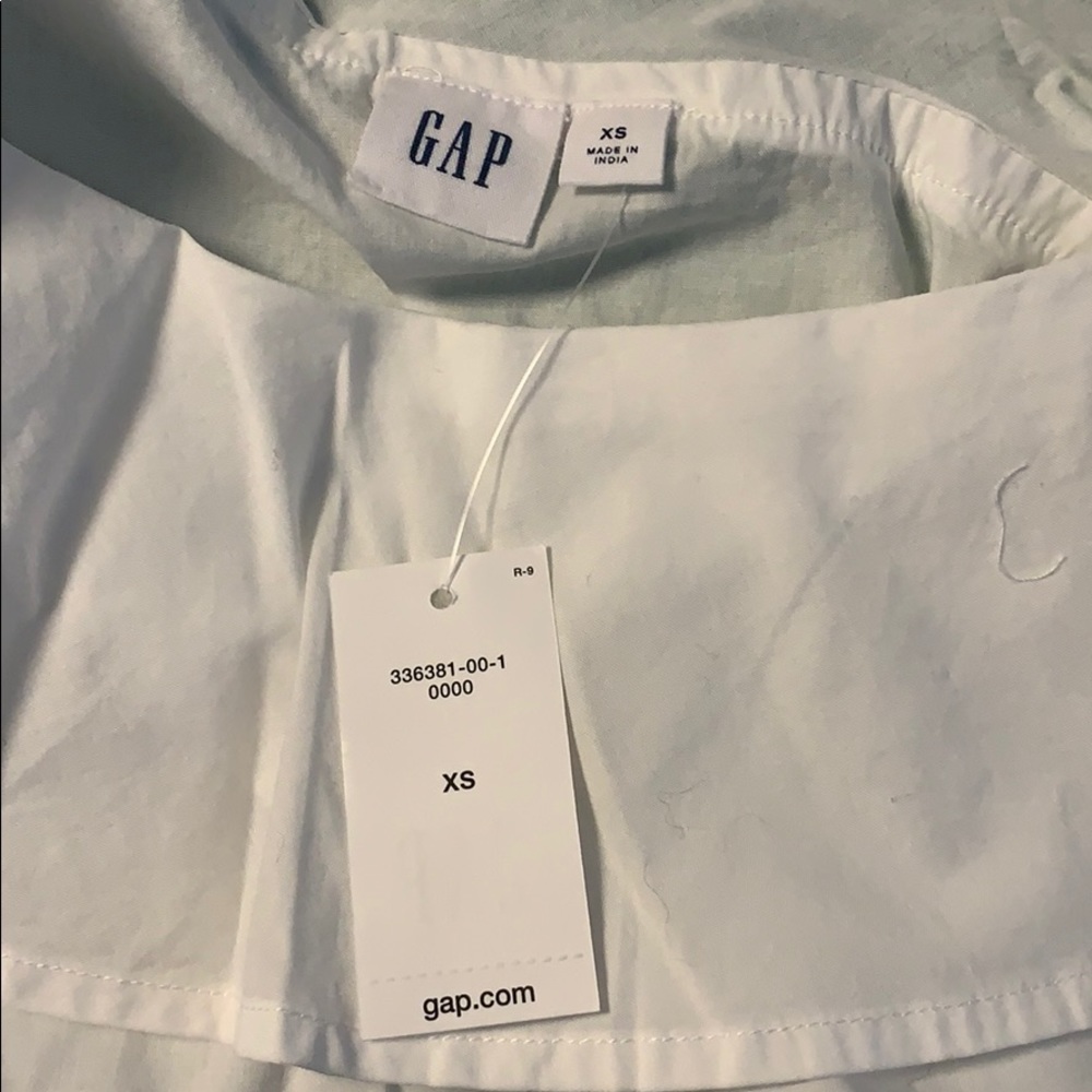 GAP Ruffle Off Shoulder Blouse - Picture 3 of 3